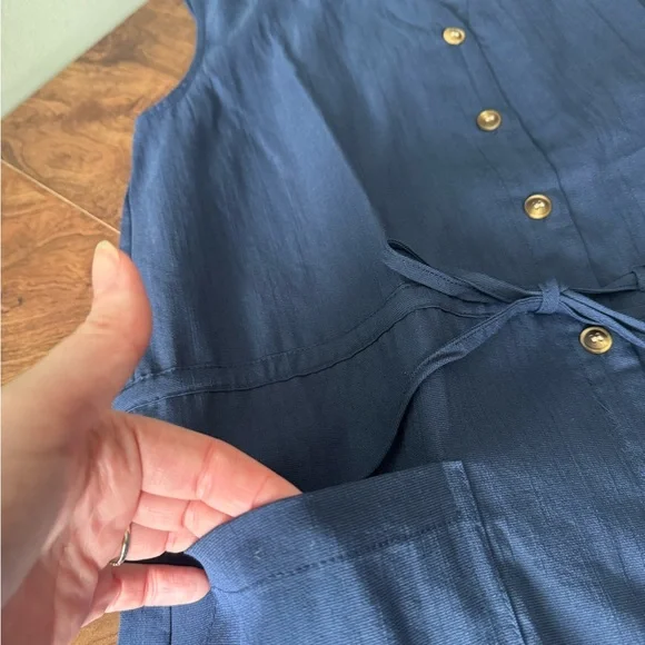 Navy Sleeveless Button-Front Midi Dress - Picture 8 of 10